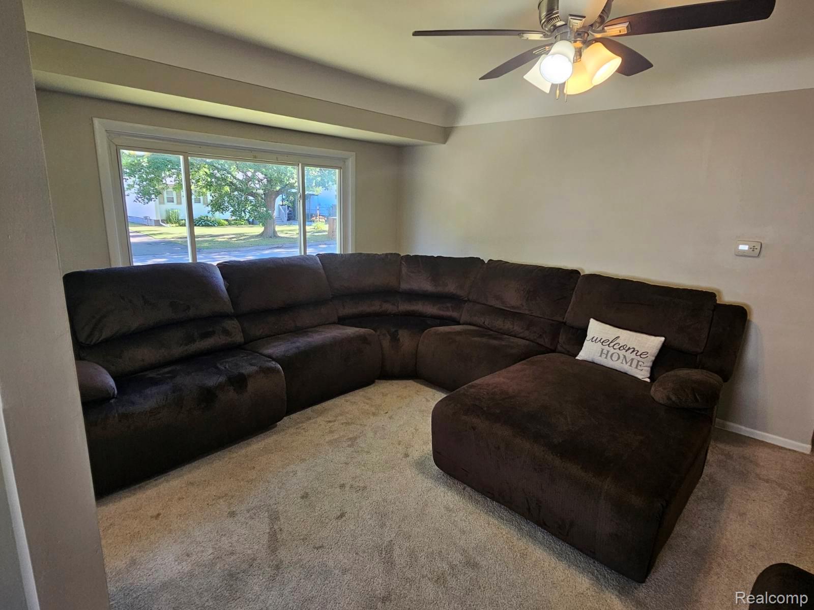 3624 Lynn Street Property Photo 4