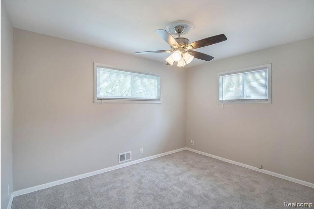 3624 Lynn Street Property Photo 13