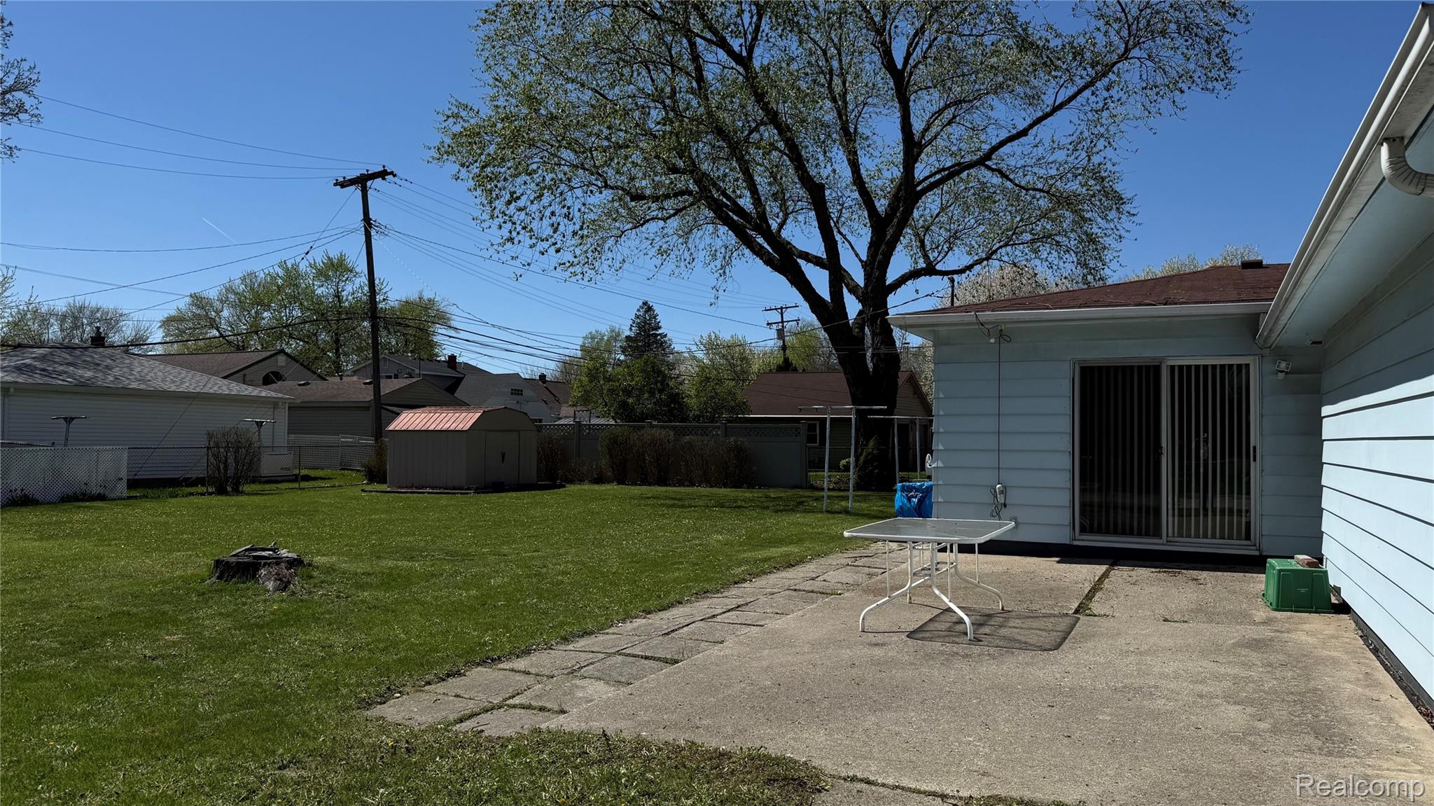 17009 Arlington Ave Property Photo 3