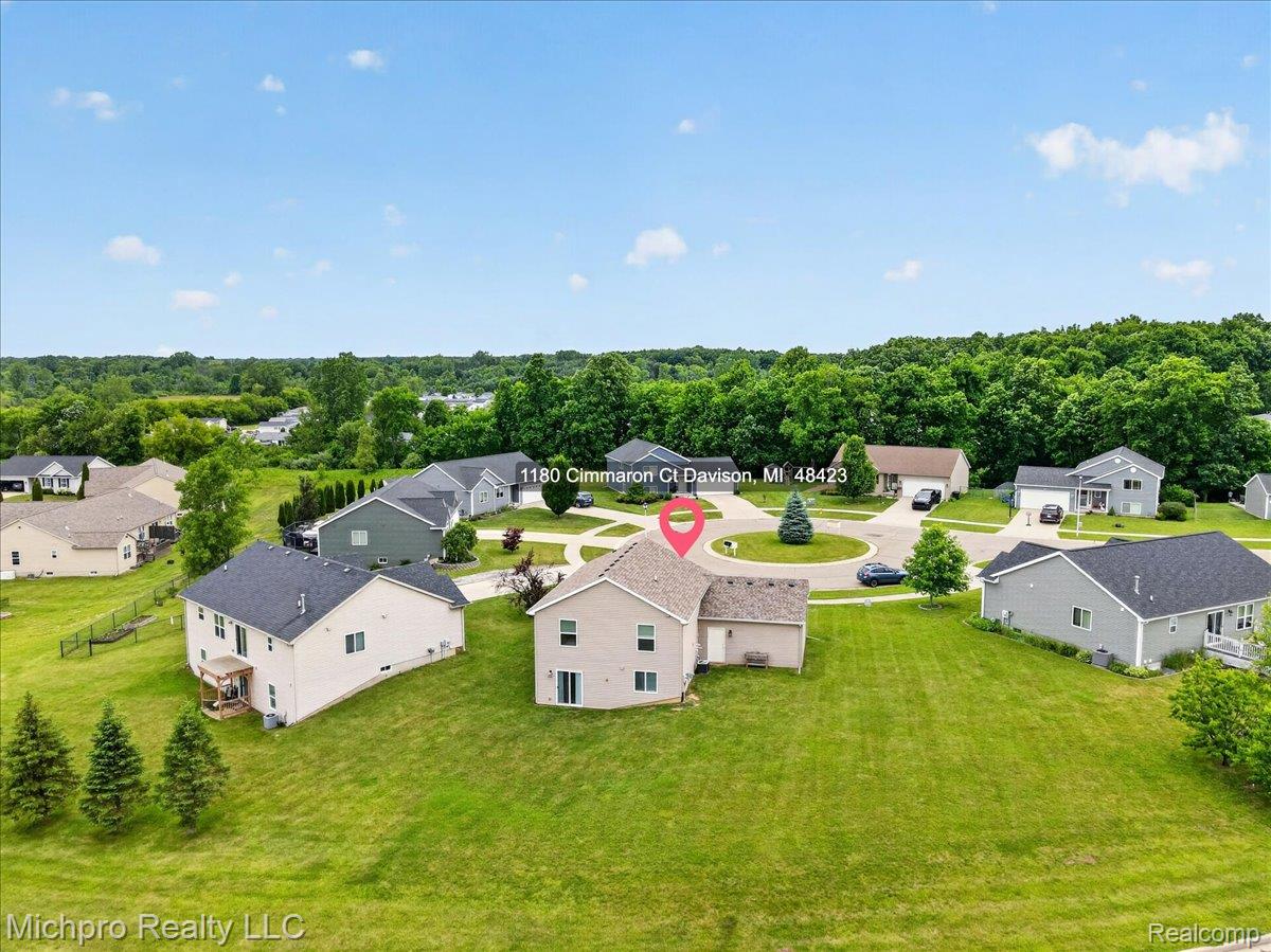 1180 Cimmaron Court Property Photo 3