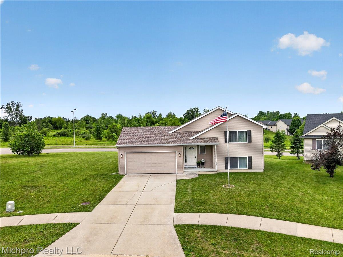 1180 Cimmaron Court Property Photo 4