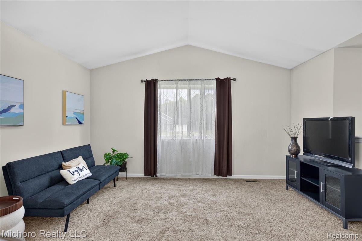 1180 Cimmaron Court Property Photo 8