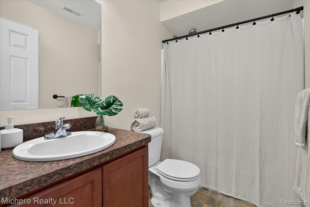1180 Cimmaron Court Property Photo 26