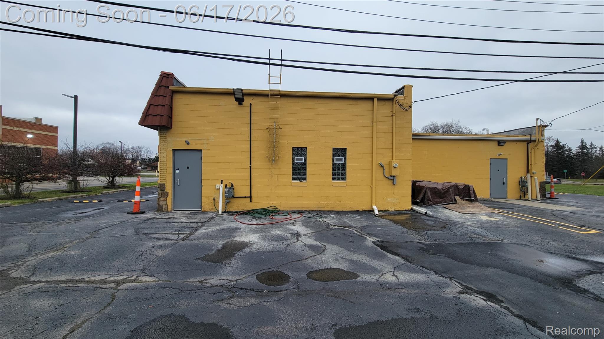 16749, 16755 & 16771 Middlebelt Road Property Photo 5
