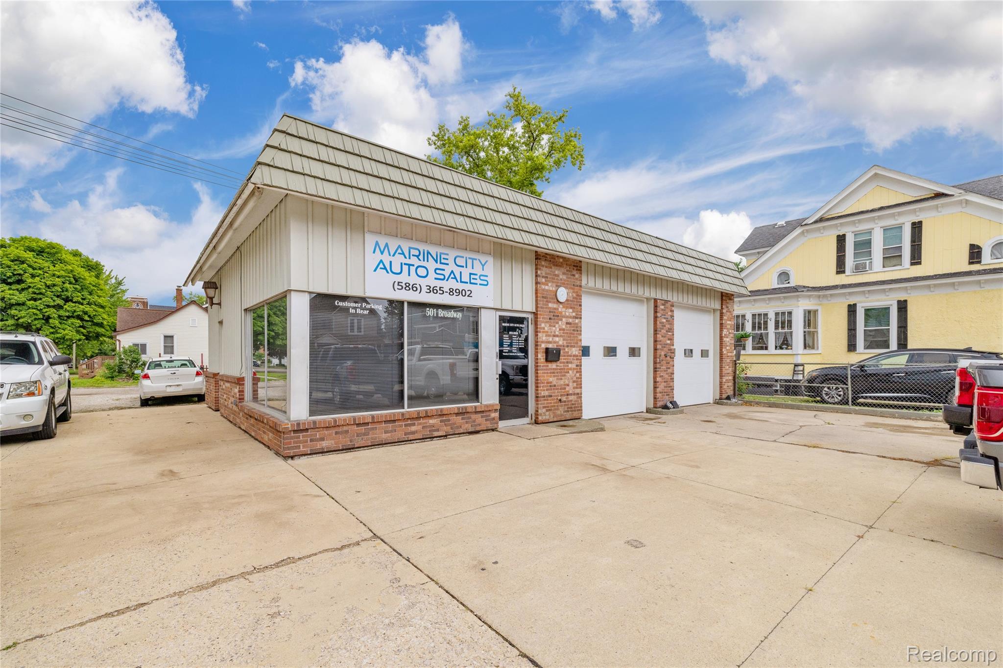 501 Broadway Street Property Photo 2