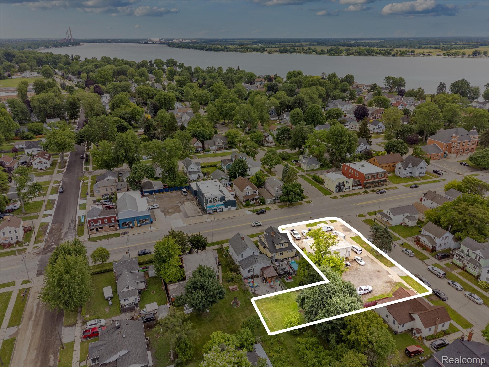 501 Broadway Street Property Photo 28