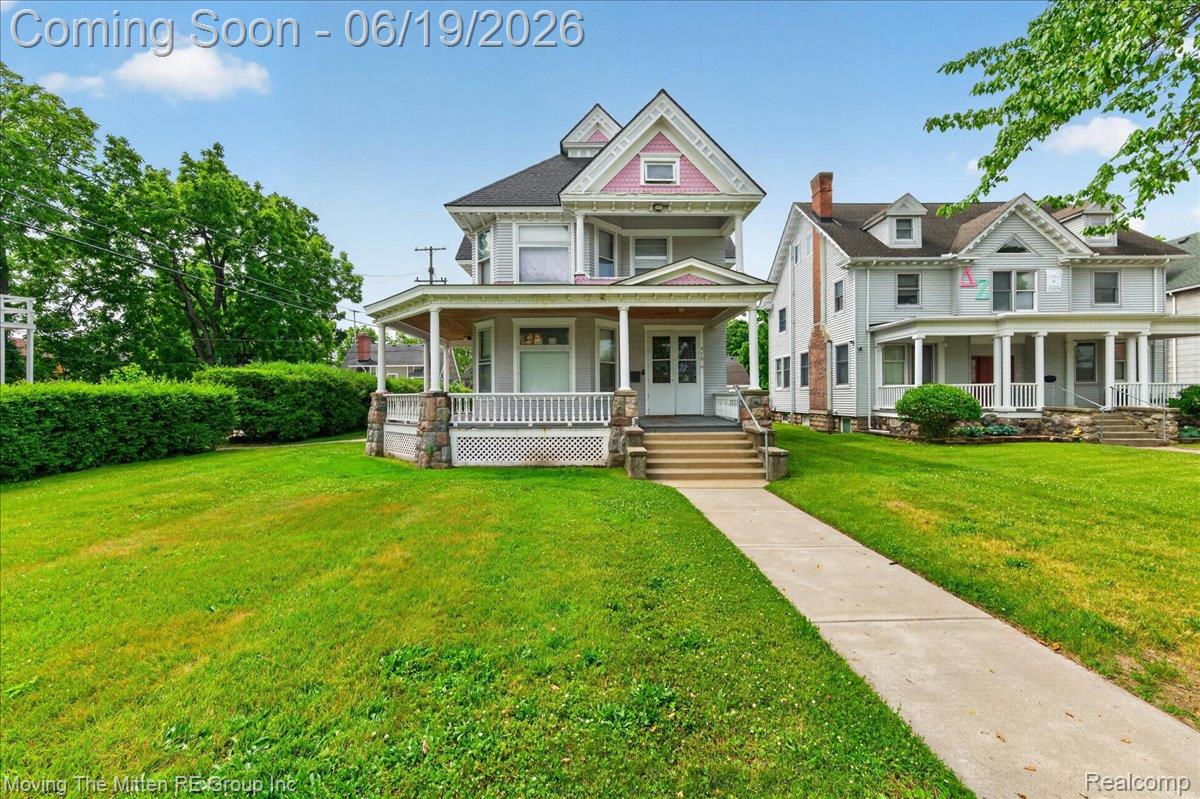 415 W Forest Avenue Property Photo 1