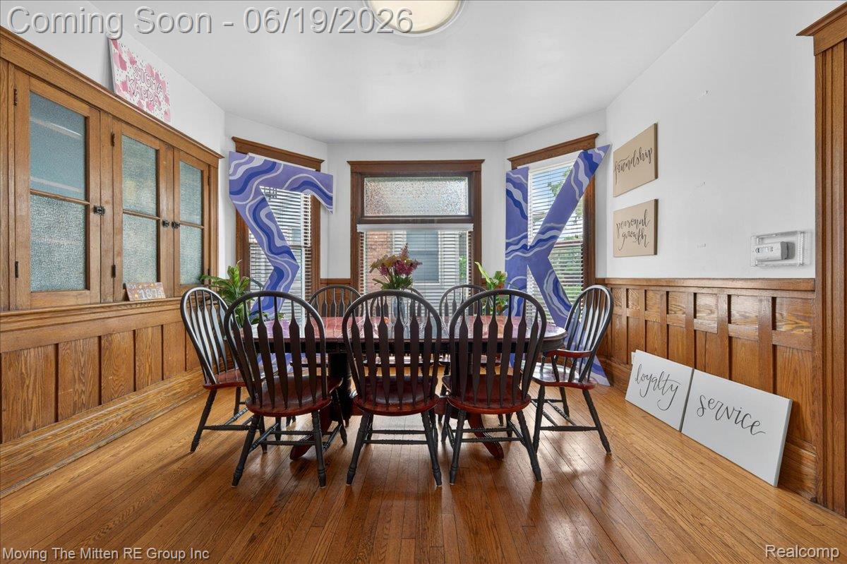 415 W Forest Avenue Property Photo 5