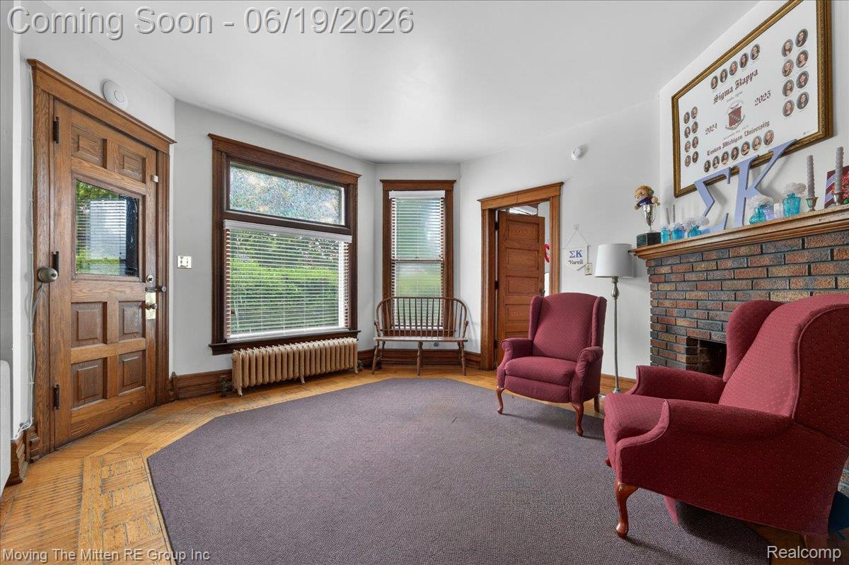 415 W Forest Avenue Property Photo 15