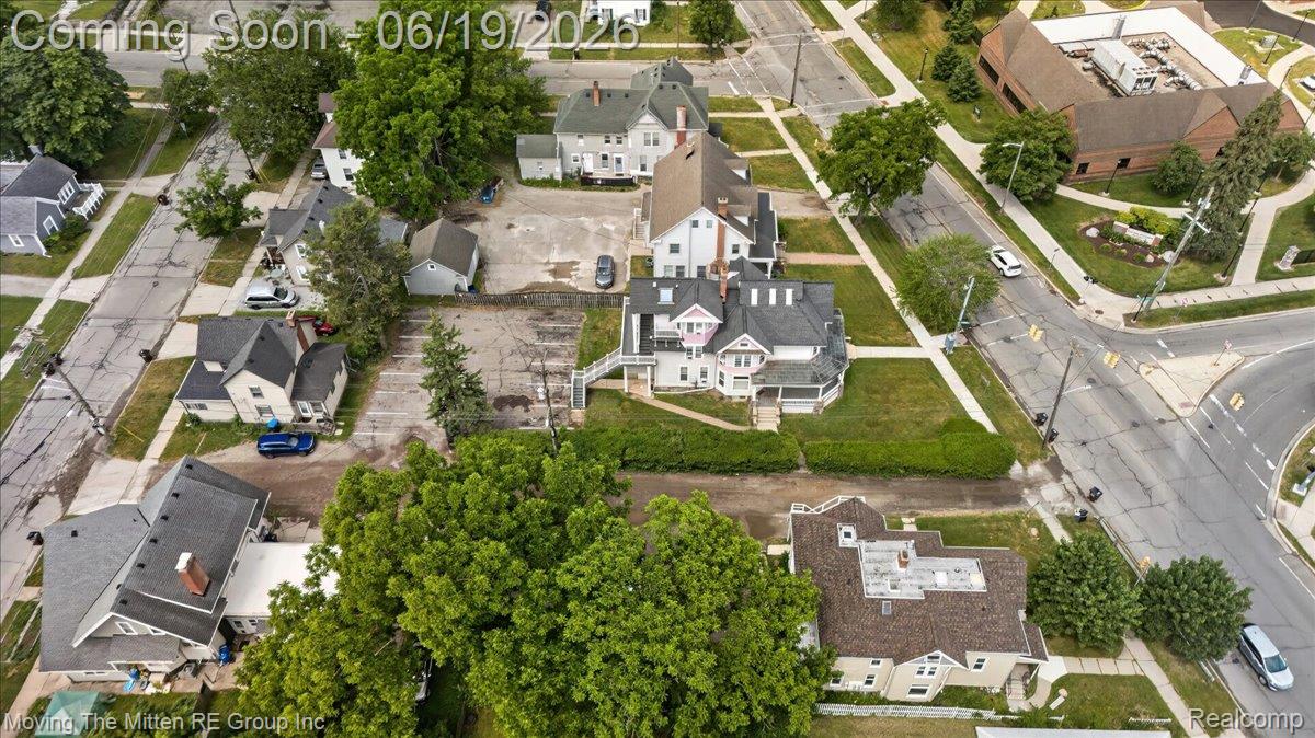 415 W Forest Avenue Property Photo 42