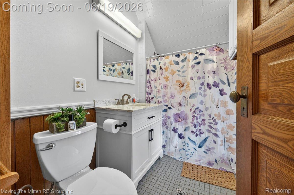 415 W Forest Avenue Property Photo 21