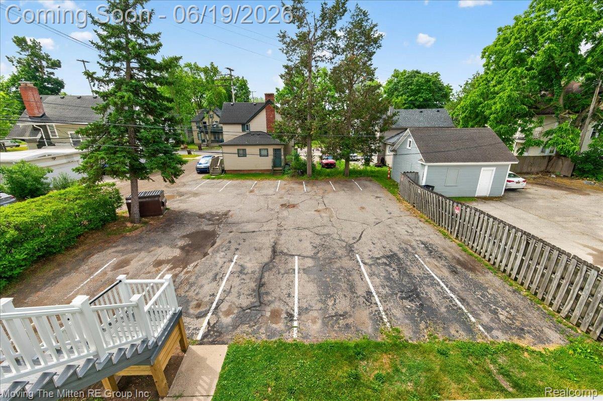 415 W Forest Avenue Property Photo 35
