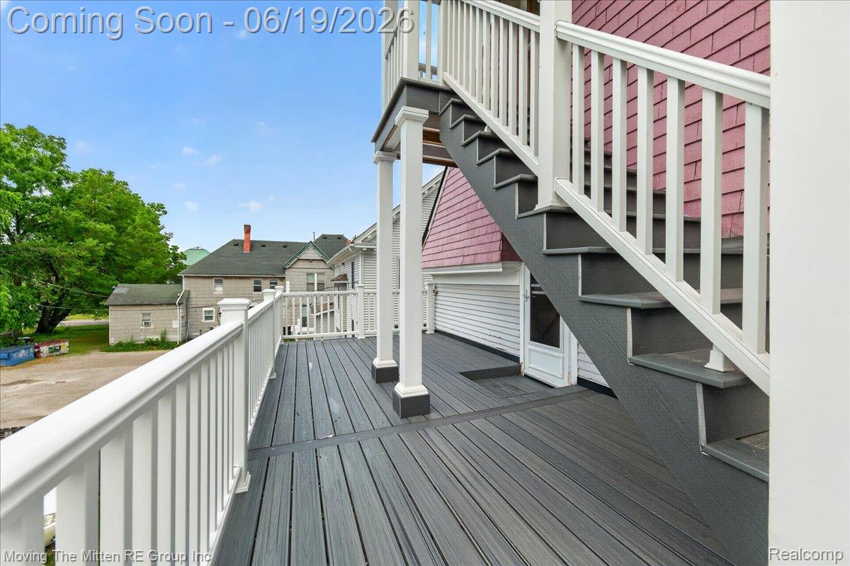 415 W Forest Avenue Property Photo 36