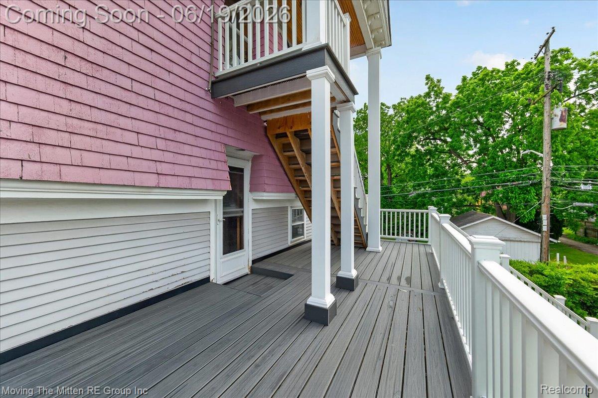 415 W Forest Avenue Property Photo 37