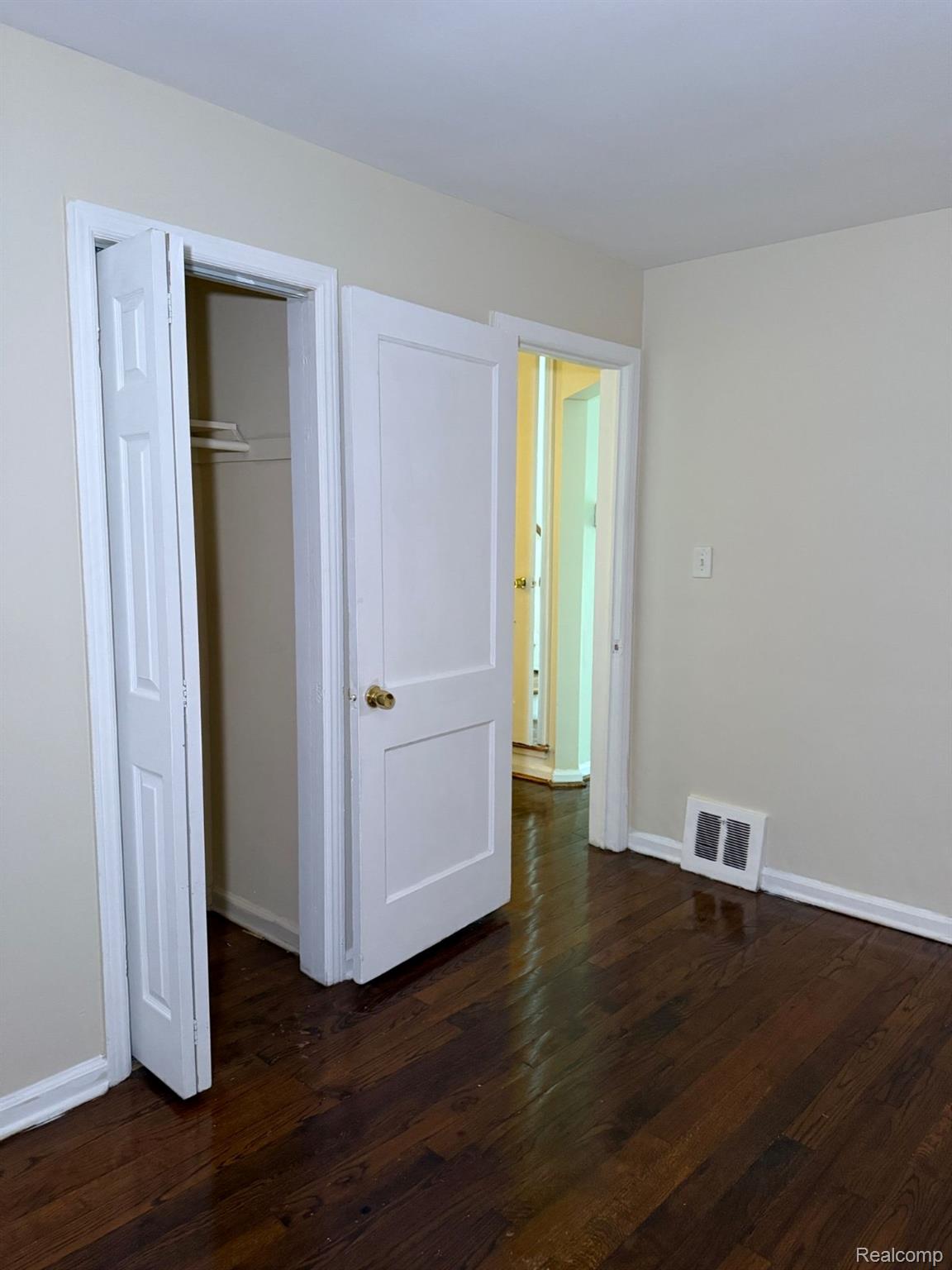 8687 Farmbrook Street Property Photo 18