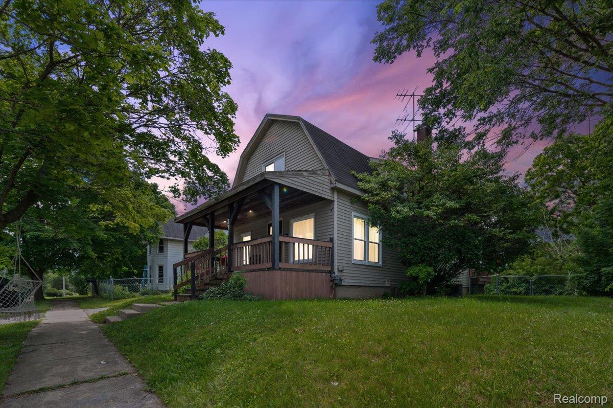236 Lynn Street Property Photo 19