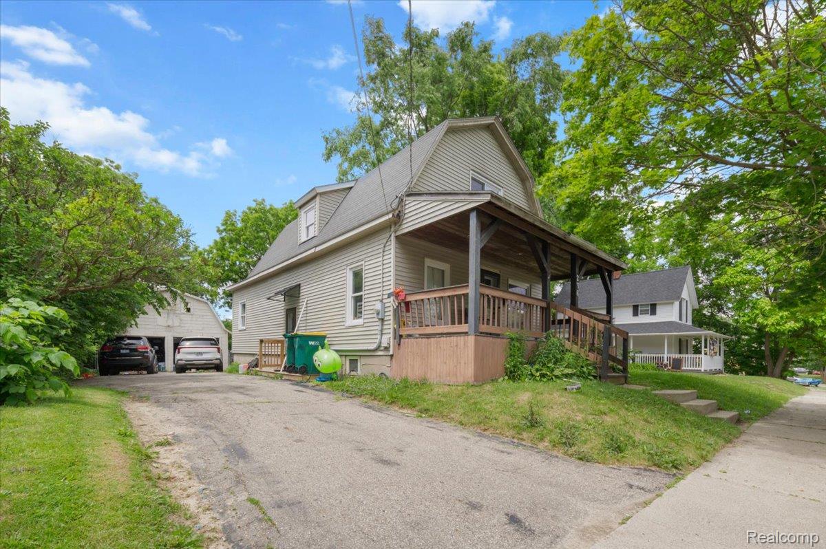 236 Lynn Street Property Photo 20