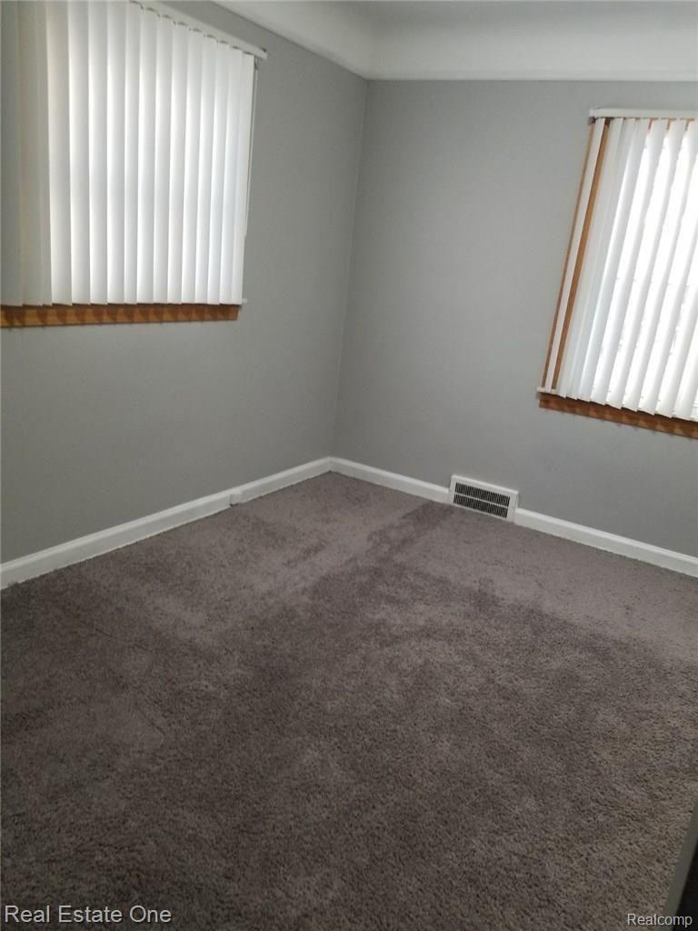 7343 Grandmont Avenue Property Photo 3