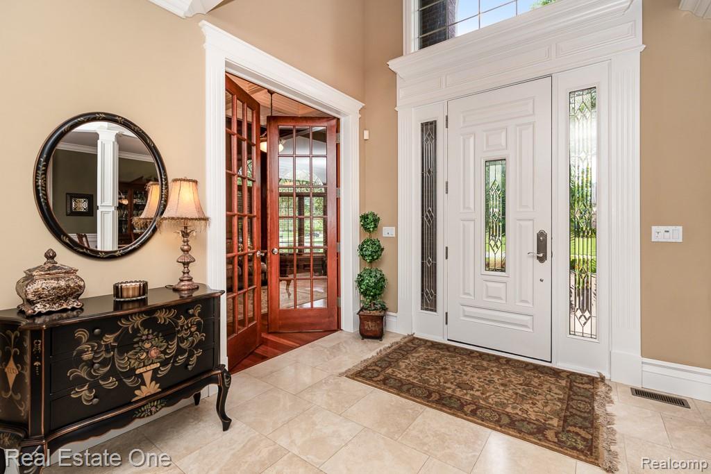 2737 Pebble Beach Drive Property Photo 3