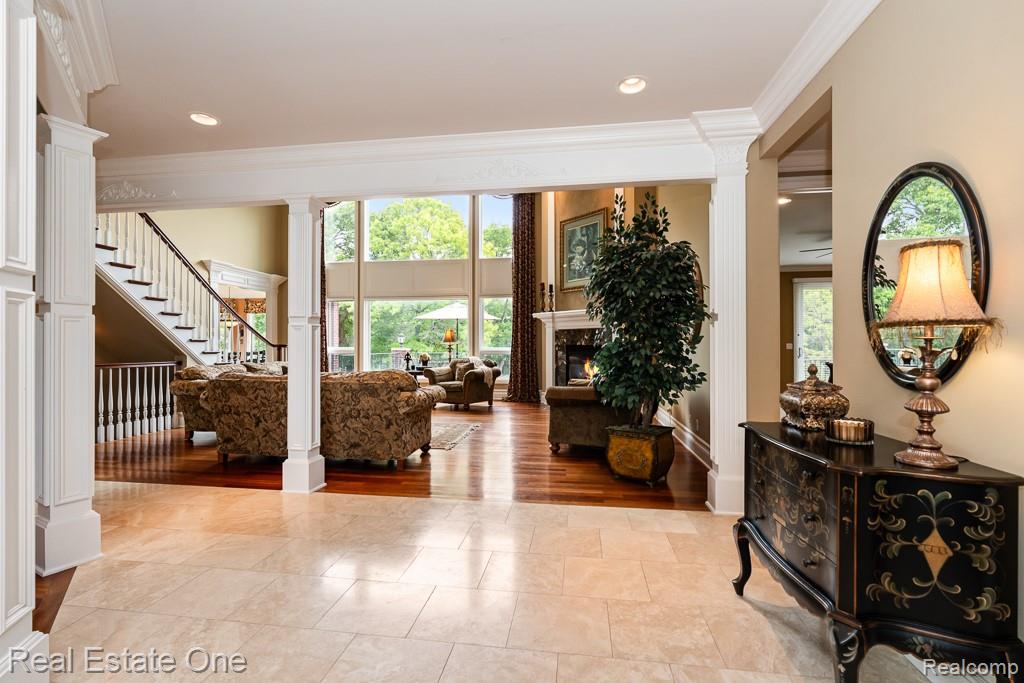 2737 Pebble Beach Drive Property Photo 5