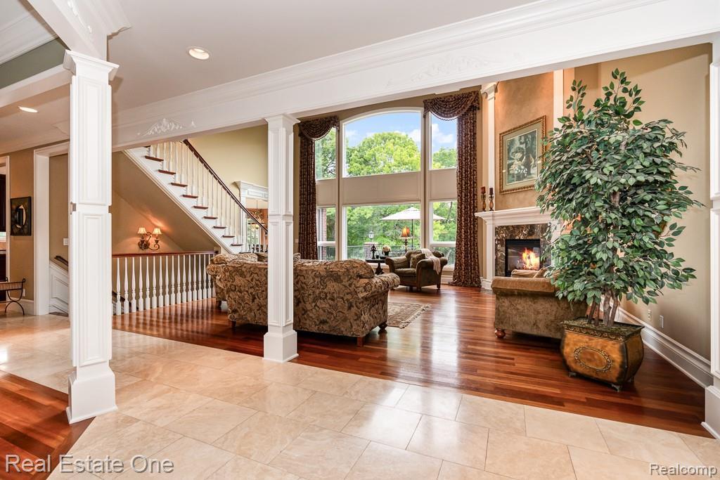 2737 Pebble Beach Drive Property Photo 6