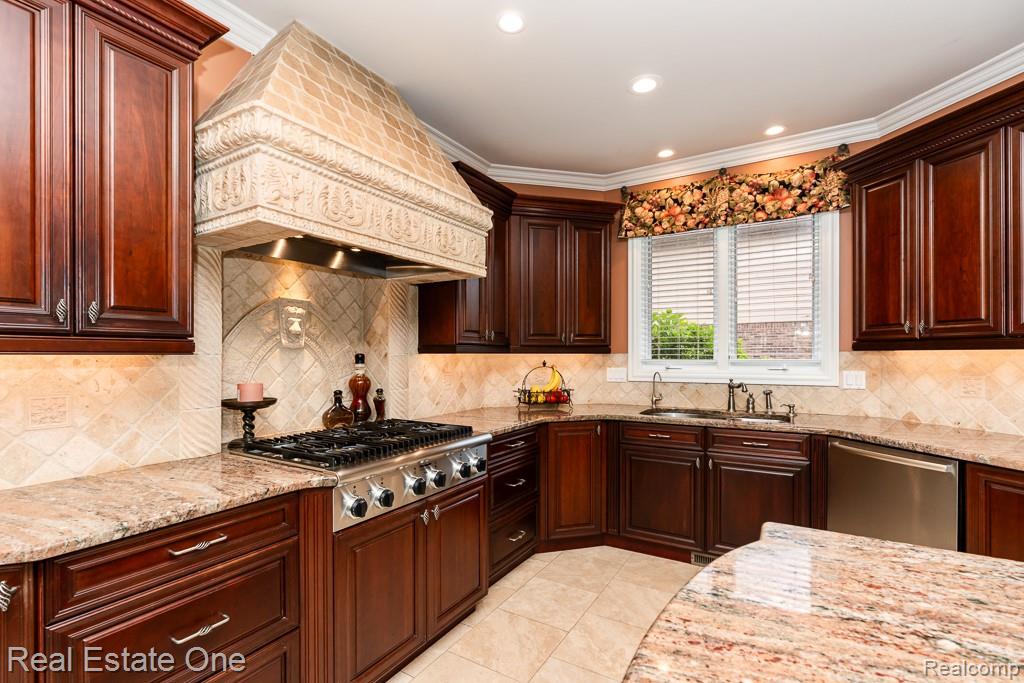 2737 Pebble Beach Drive Property Photo 24