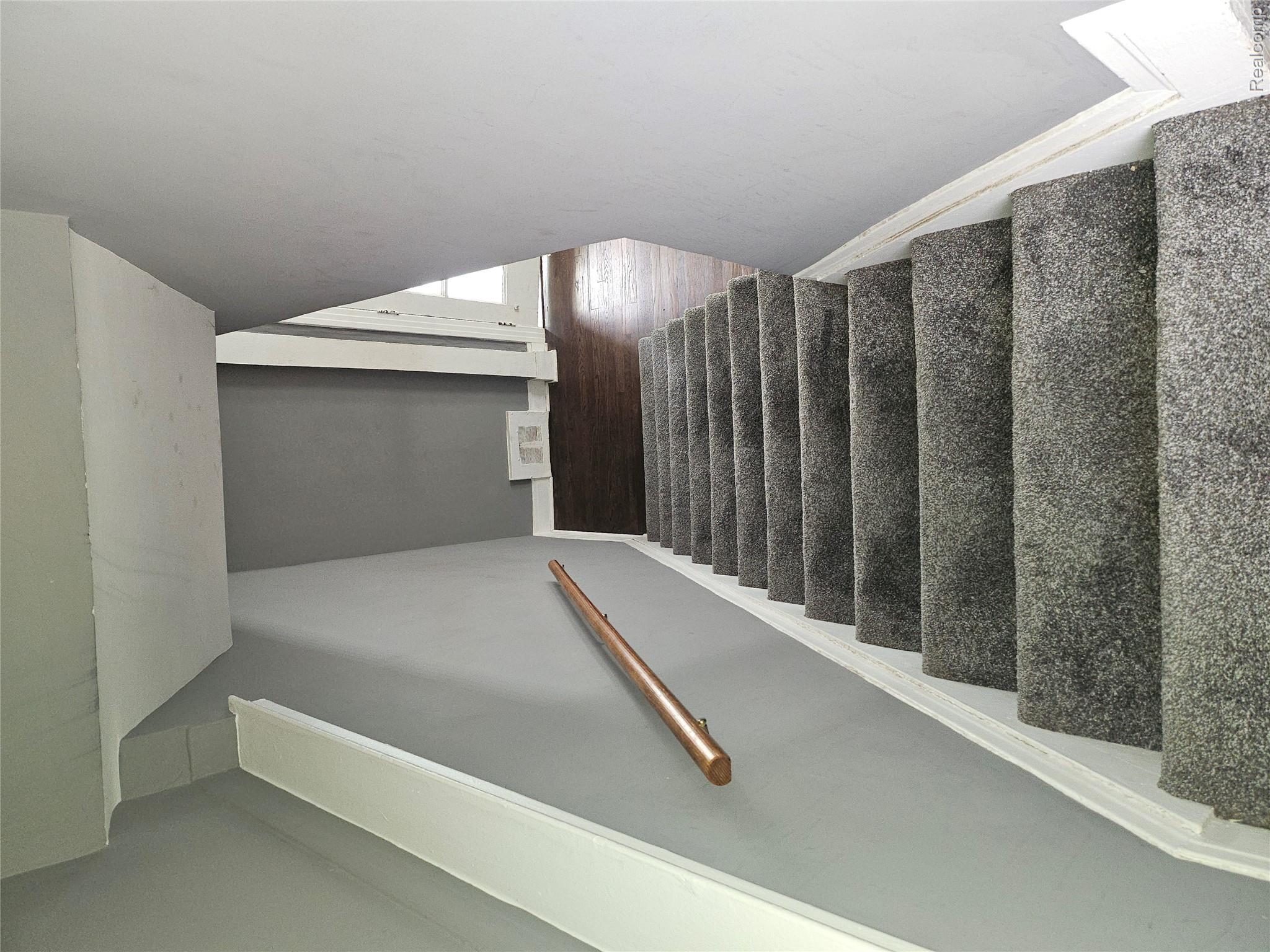 18071 Pennington Drive Property Photo 17