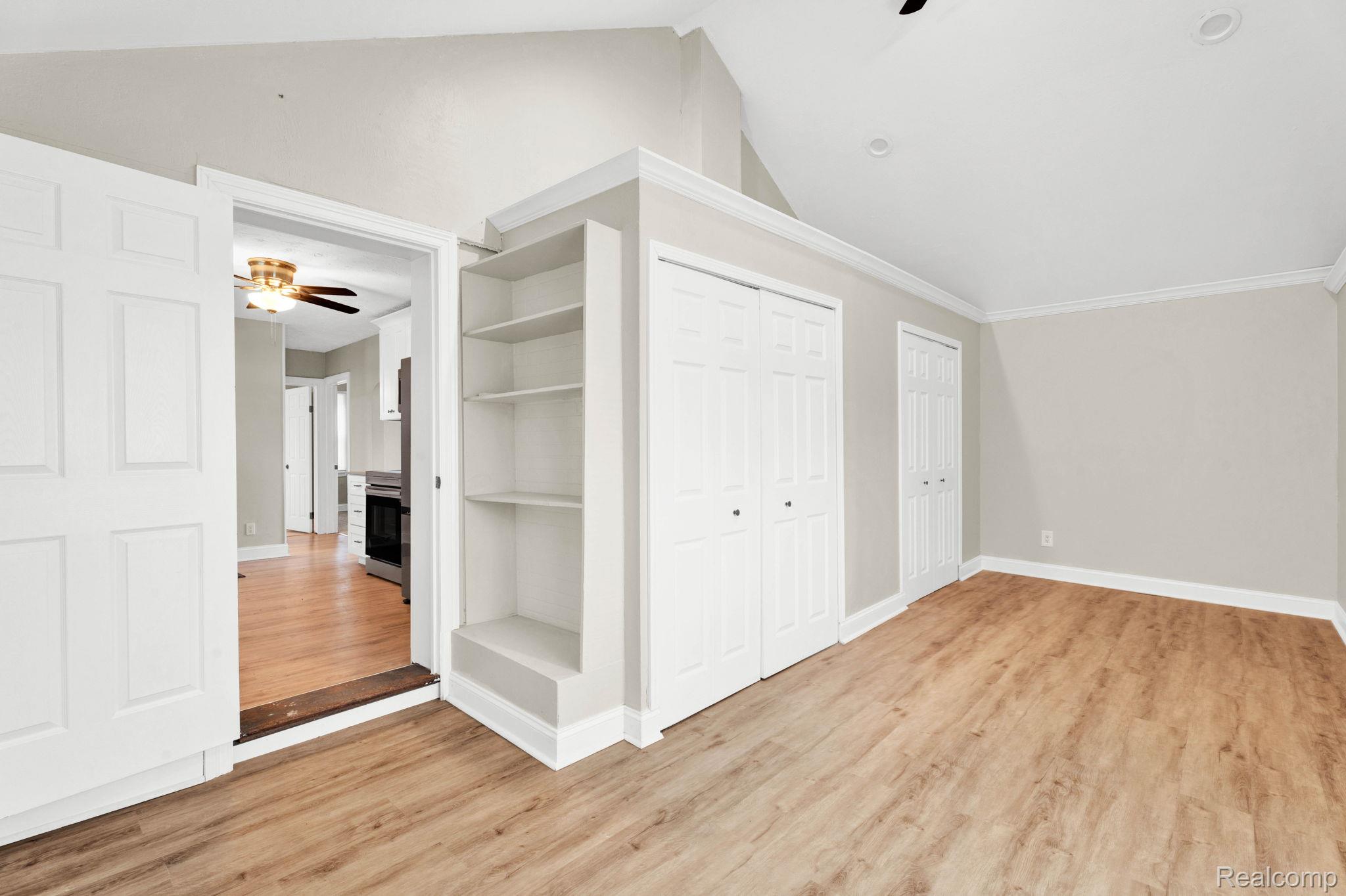2121 Chesley Drive Property Photo 10