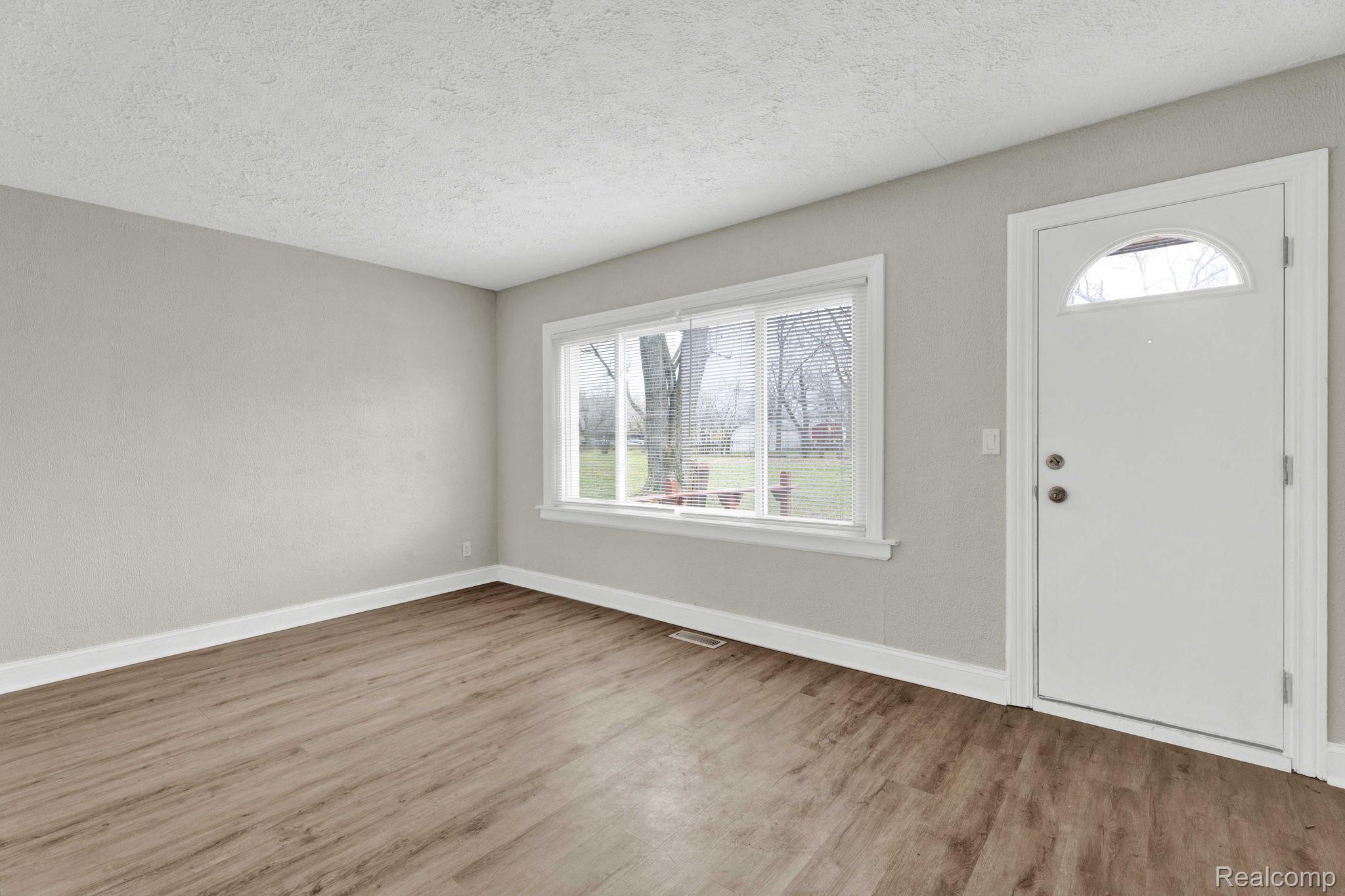 2121 Chesley Drive Property Photo 13