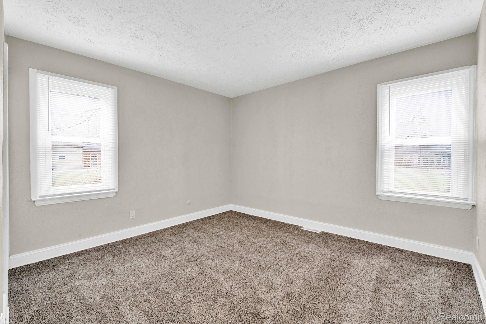 2121 Chesley Drive Property Photo 16