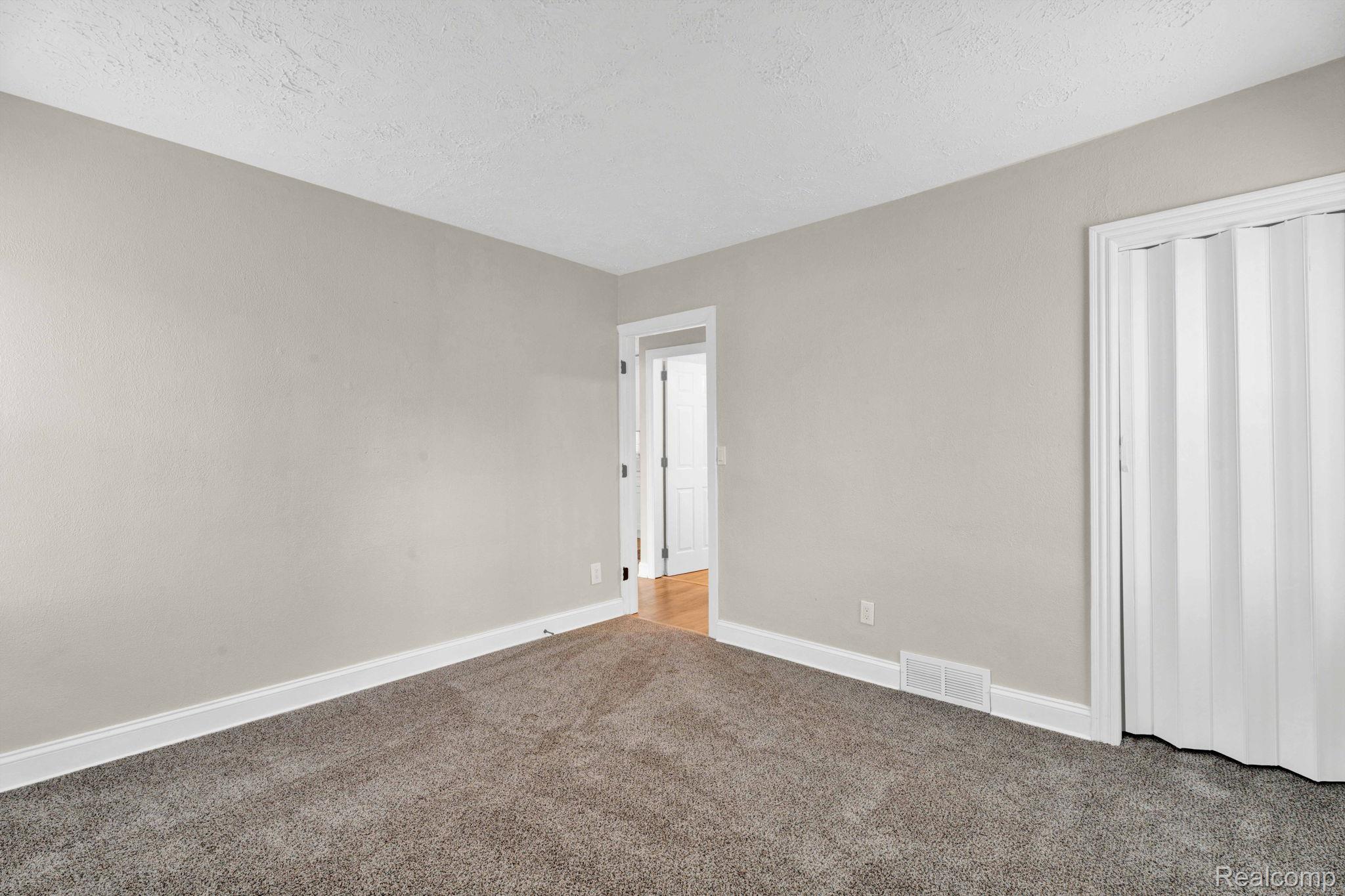 2121 Chesley Drive Property Photo 17