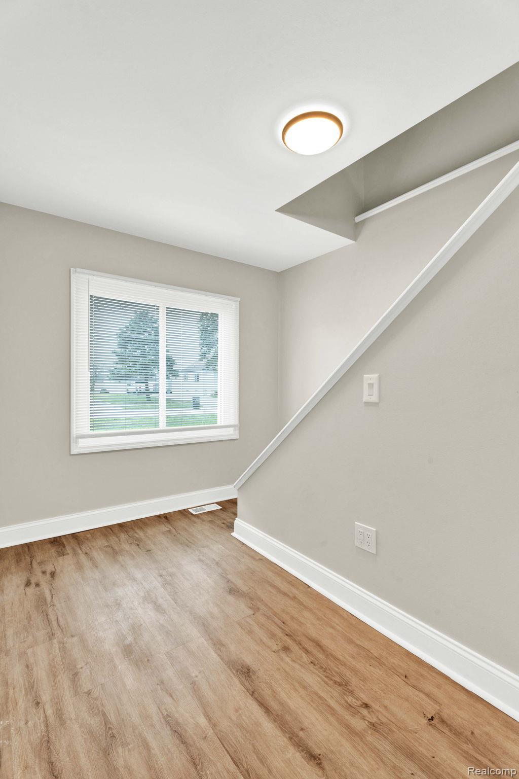 2121 Chesley Drive Property Photo 18