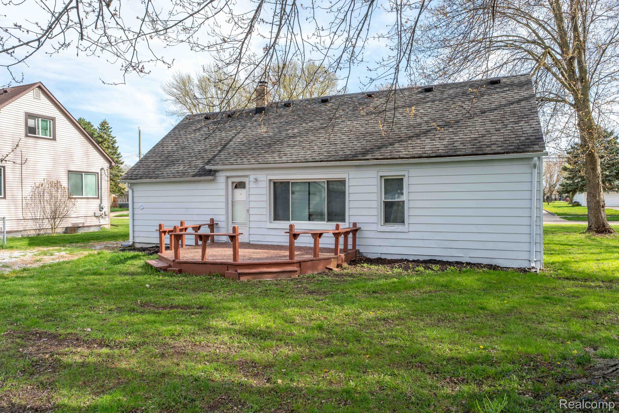 2121 Chesley Drive Property Photo 26