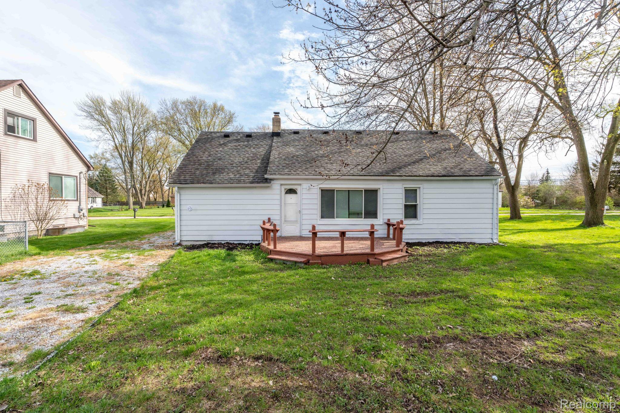 2121 Chesley Drive Property Photo 27