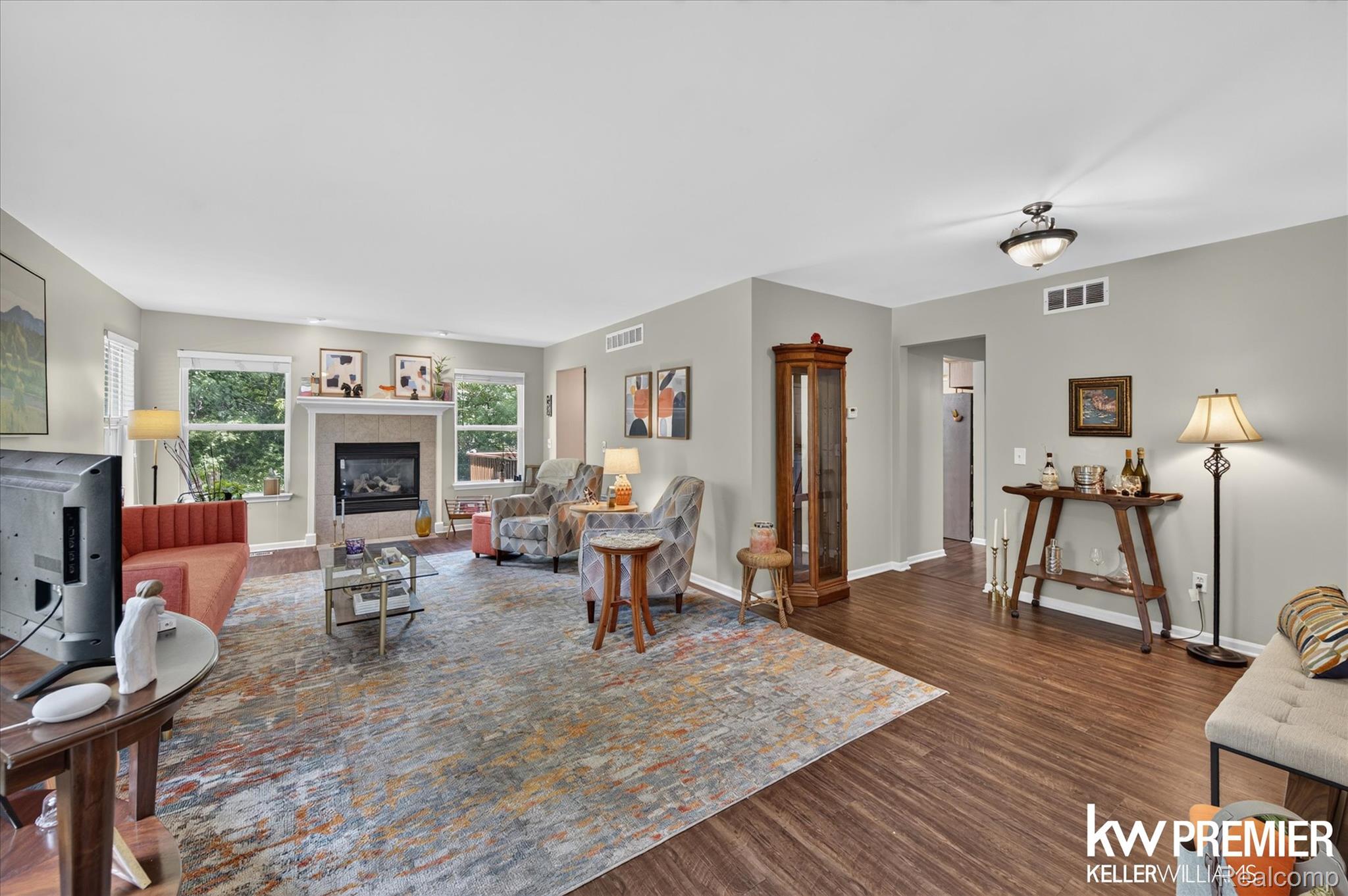 551 Indian Oaks Drive Property Photo 4