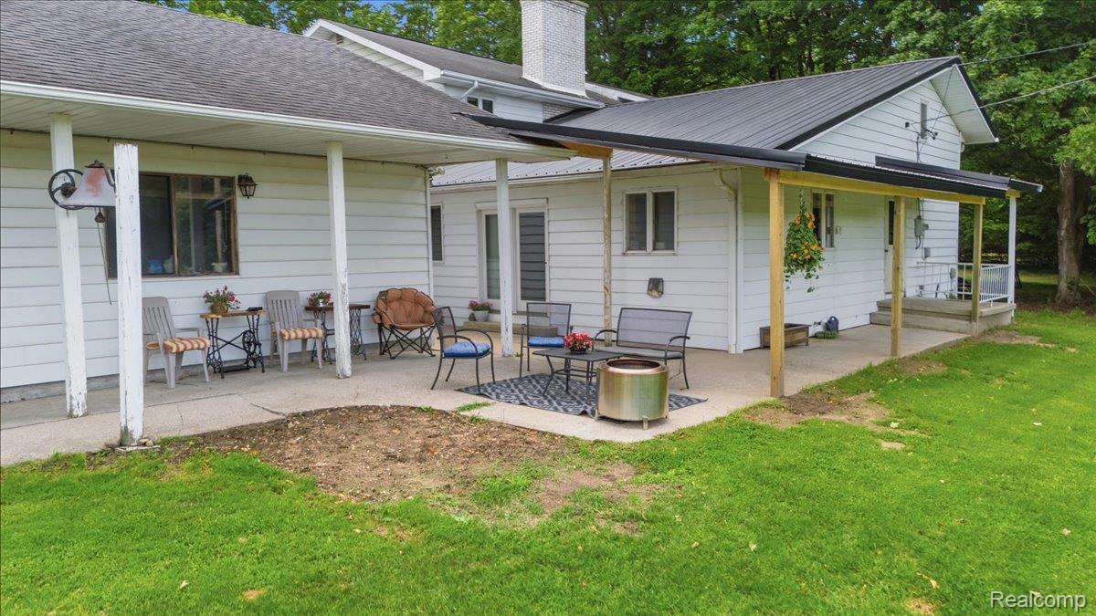 5726 Barnes Road Property Photo 22