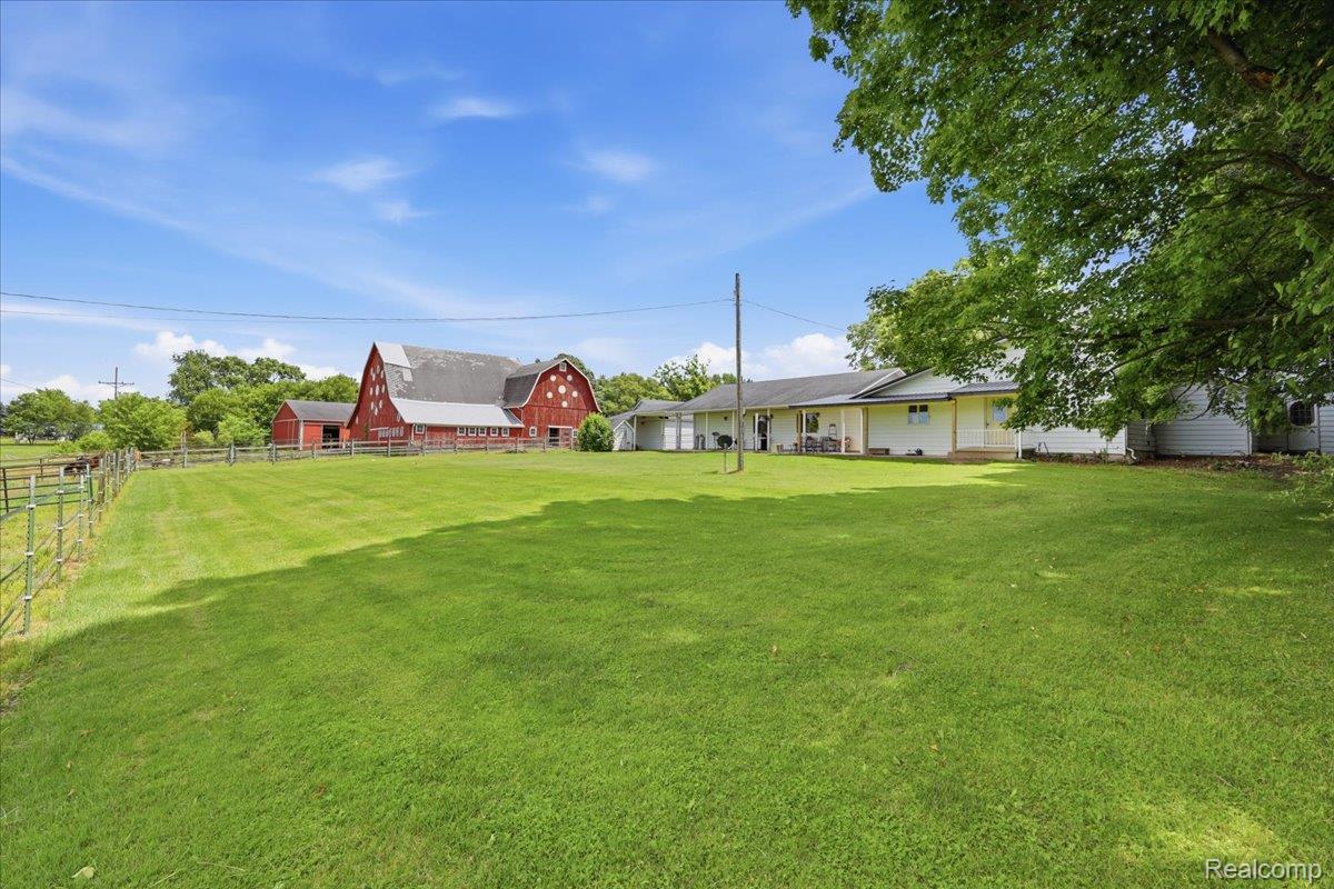 5726 Barnes Road Property Photo 32