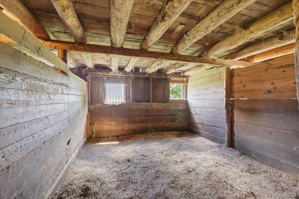 5726 Barnes Road Property Photo 77
