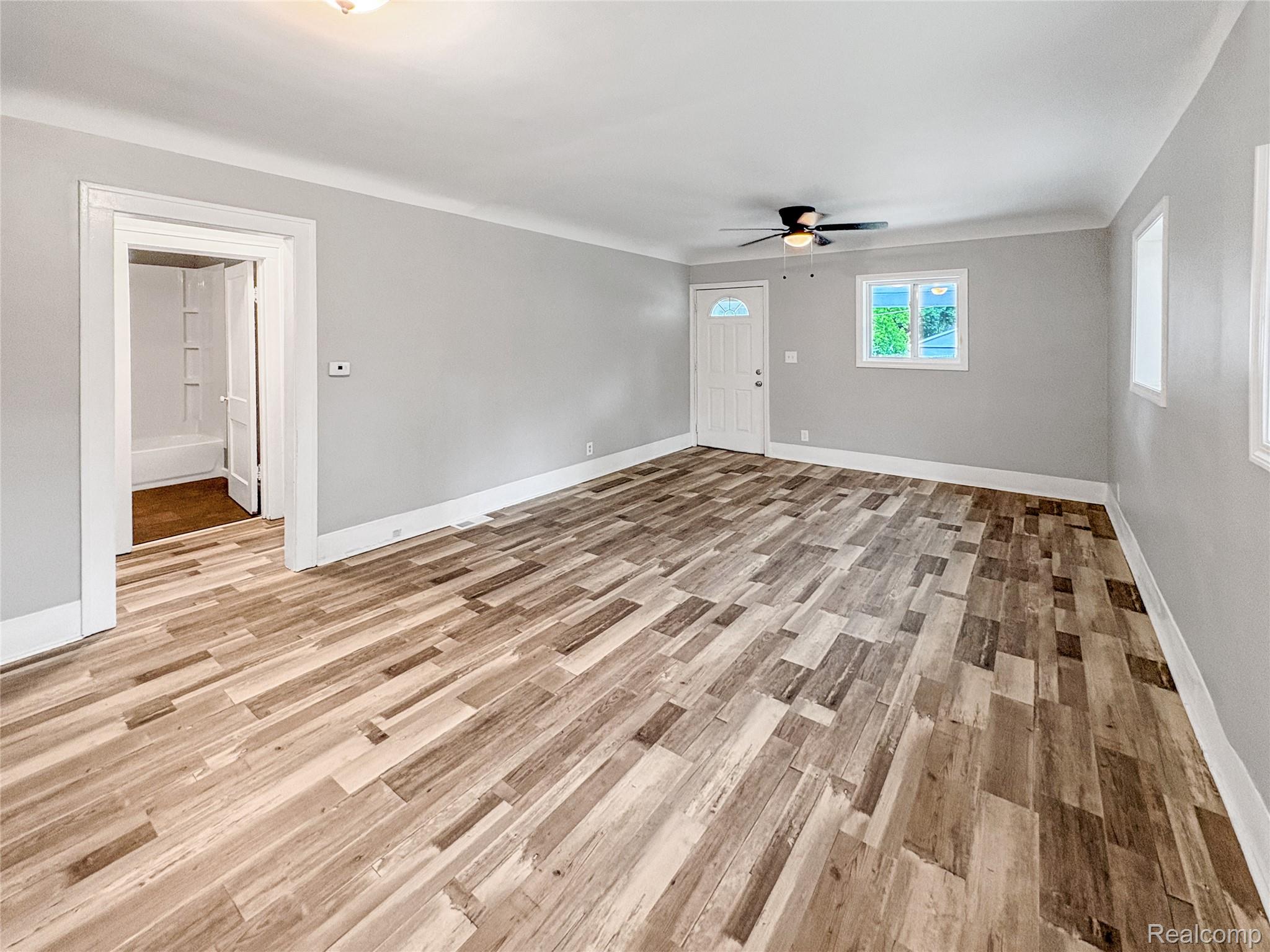 1114 Christopher Street Property Photo 2