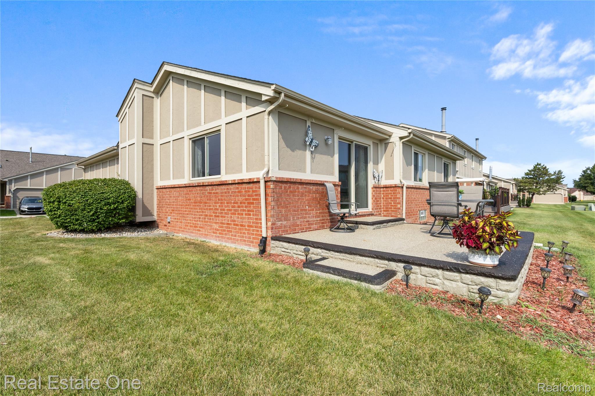 18515 Brookside Lane 16 Property Photo 4