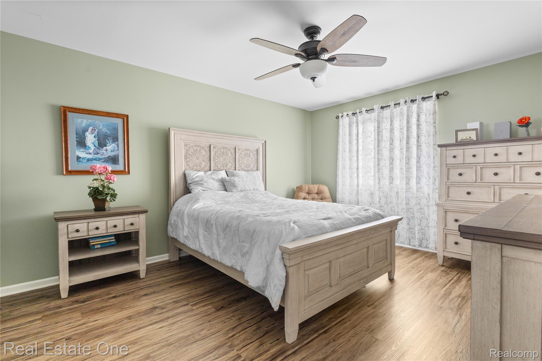 18515 Brookside Lane 16 Property Photo 21