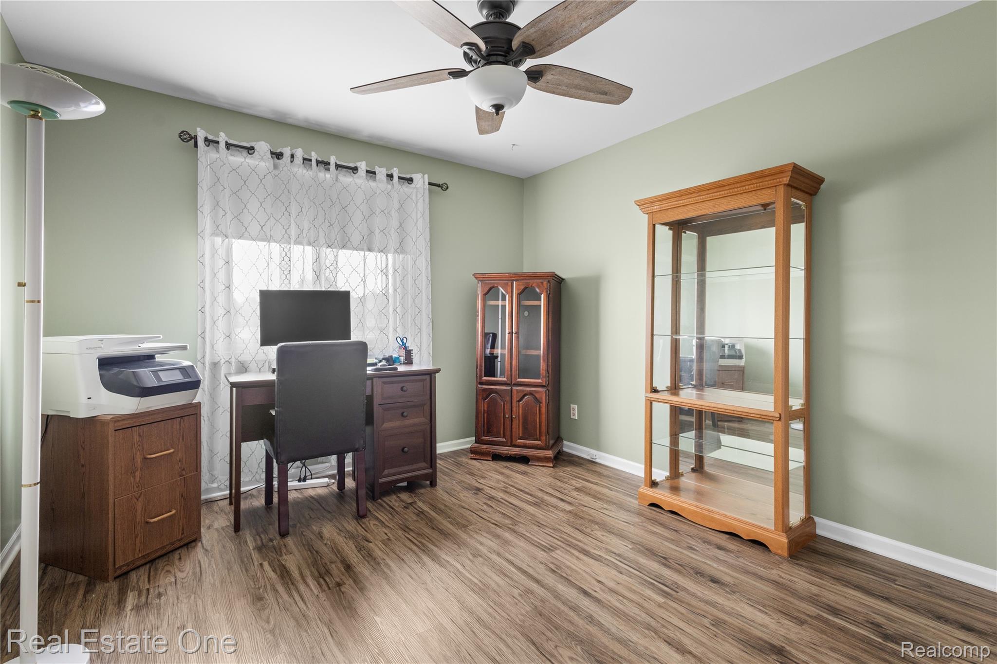 18515 Brookside Lane 16 Property Photo 24