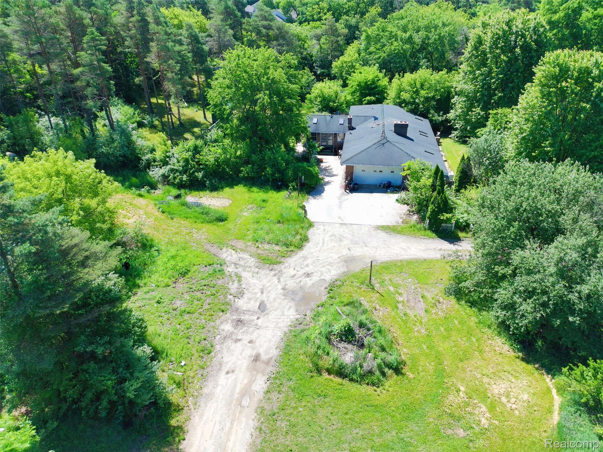 7234 E M-36 Property Photo 8