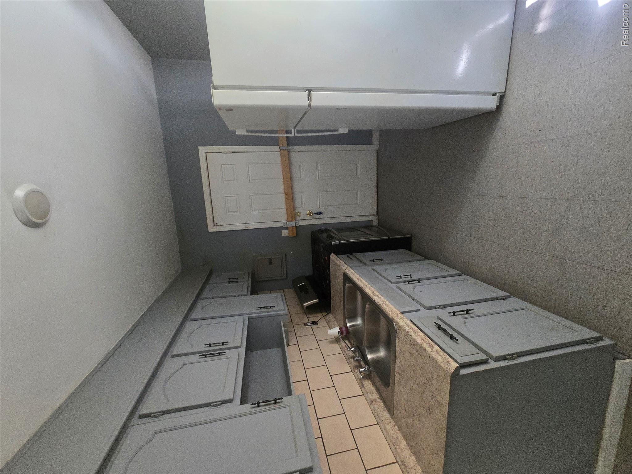 14336 Rockdale Street Property Photo 2
