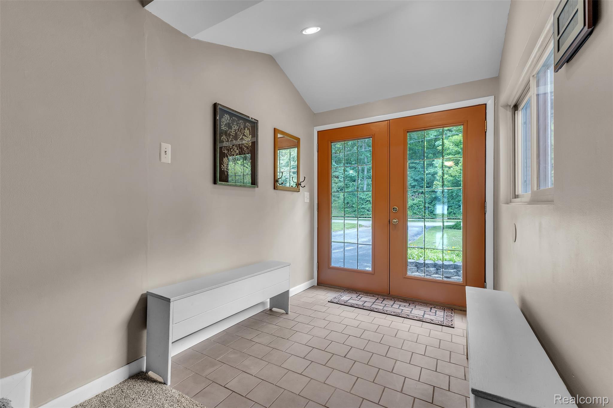 2276 Webster Park Drive Property Photo 4