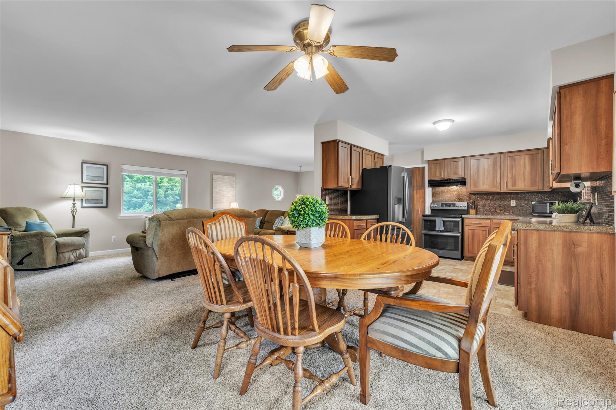 2276 Webster Park Drive Property Photo 13