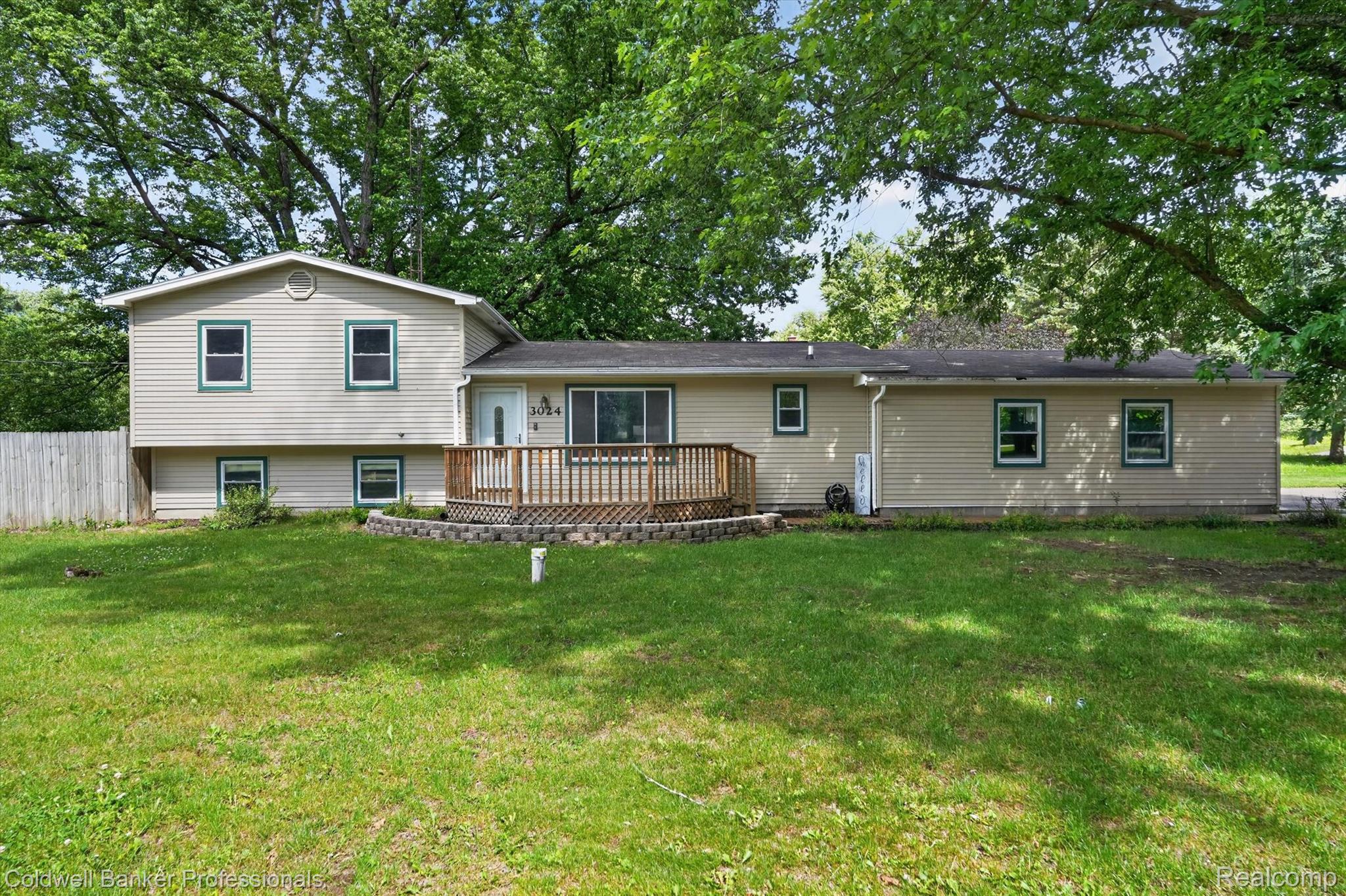 3024 Harold Drive Property Photo 3