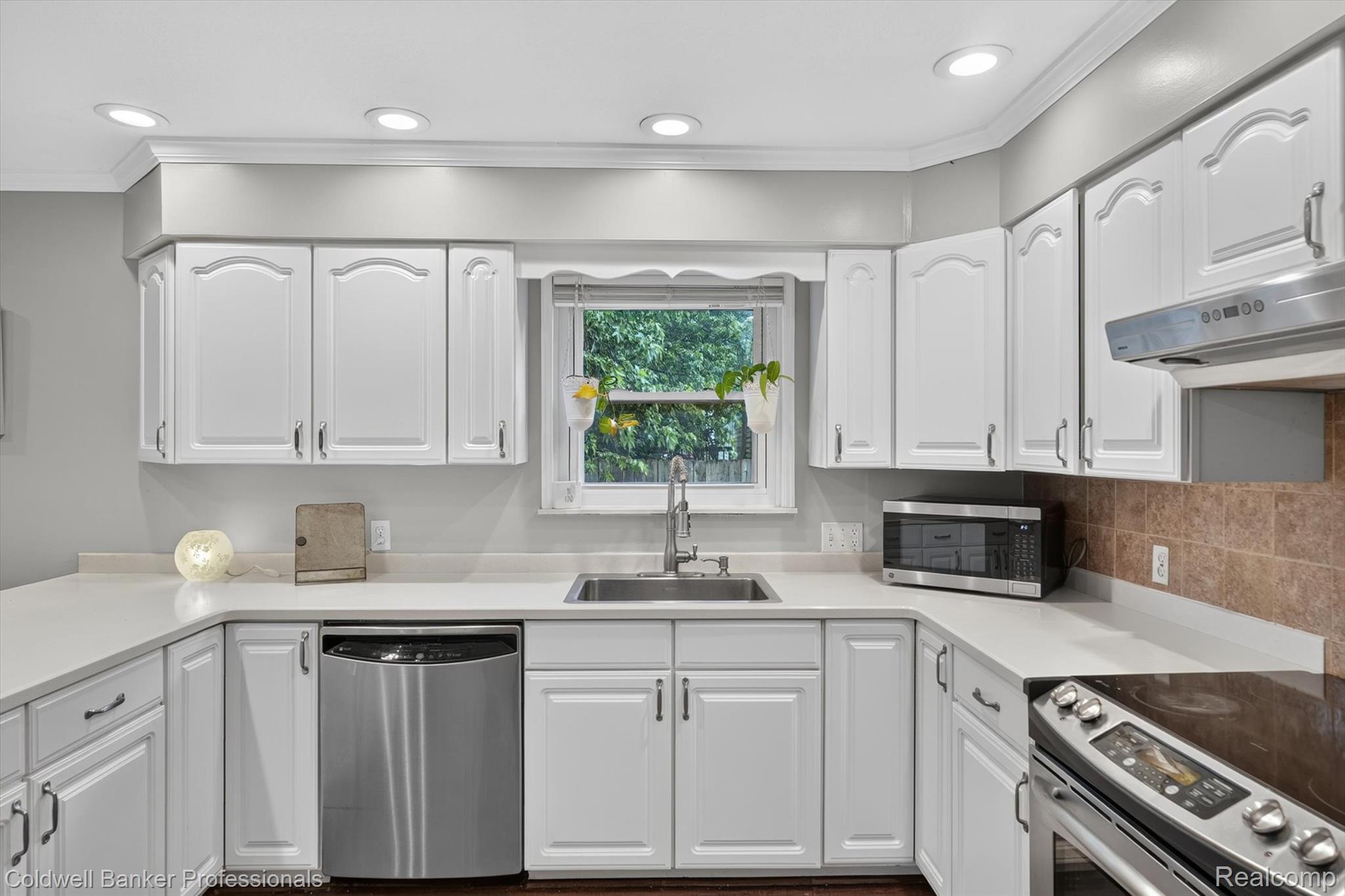 3024 Harold Drive Property Photo 16