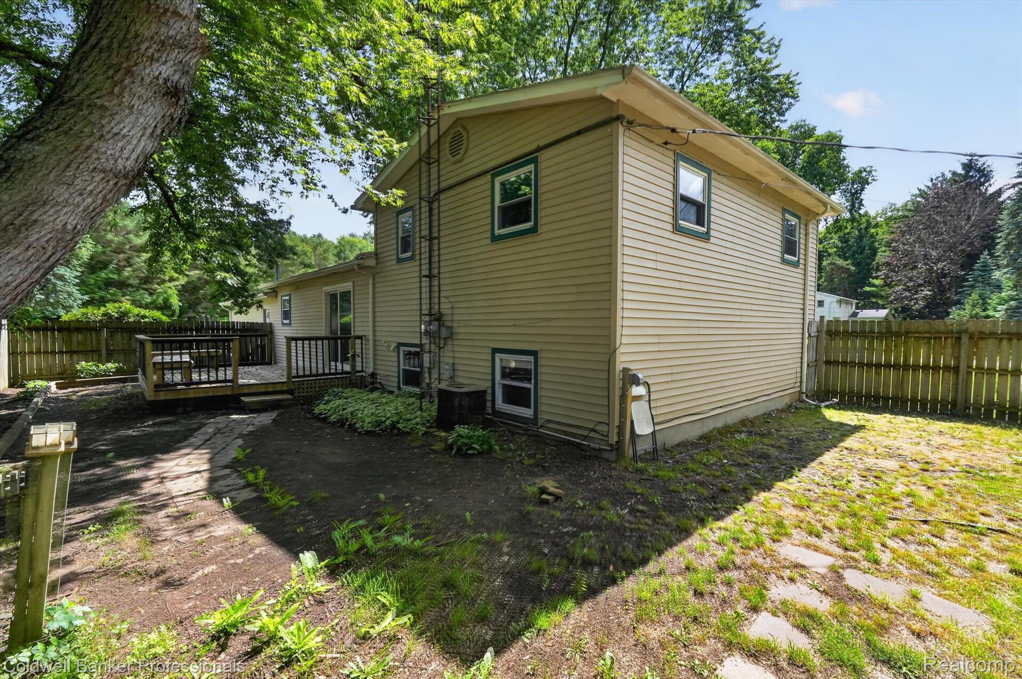 3024 Harold Drive Property Photo 41