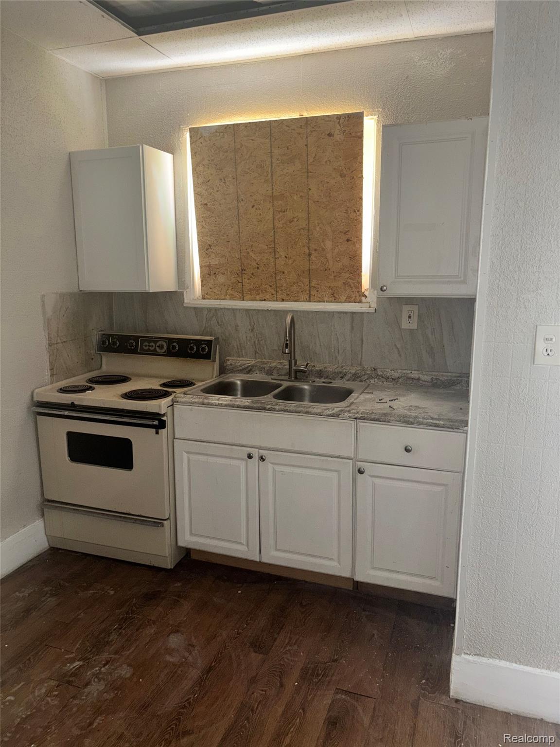 5517 Coplin Street Property Photo 9